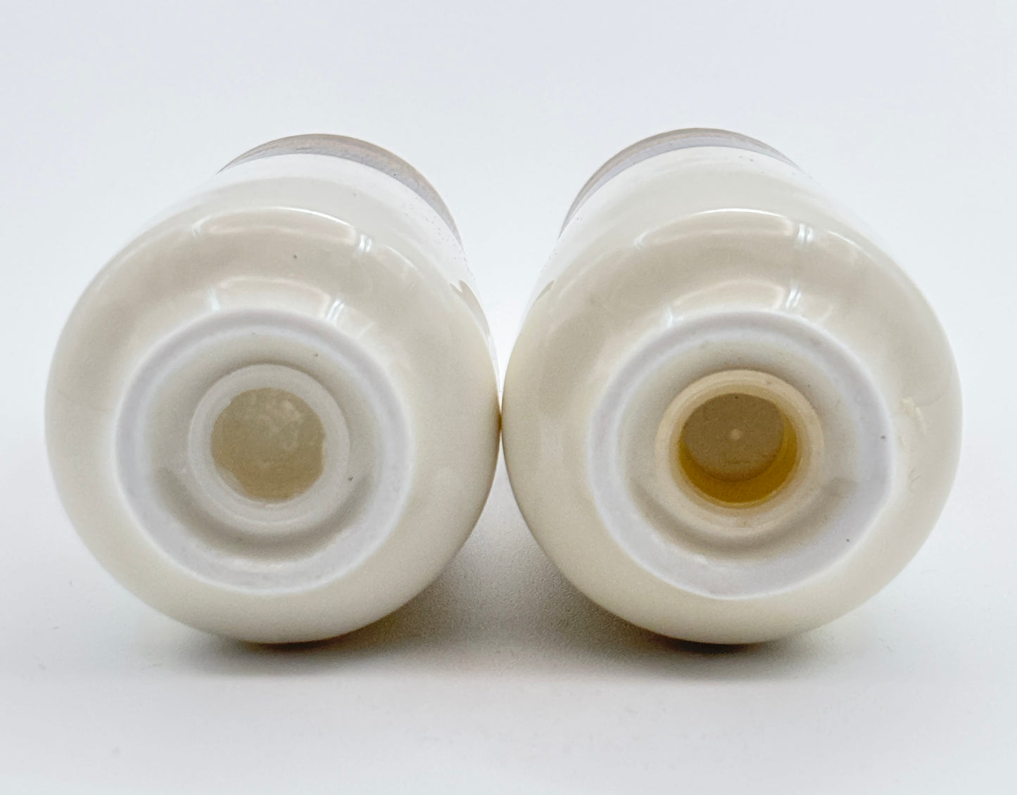 Mikasa Florentine Mahogany Salt and Pepper Set L2222 Japan.