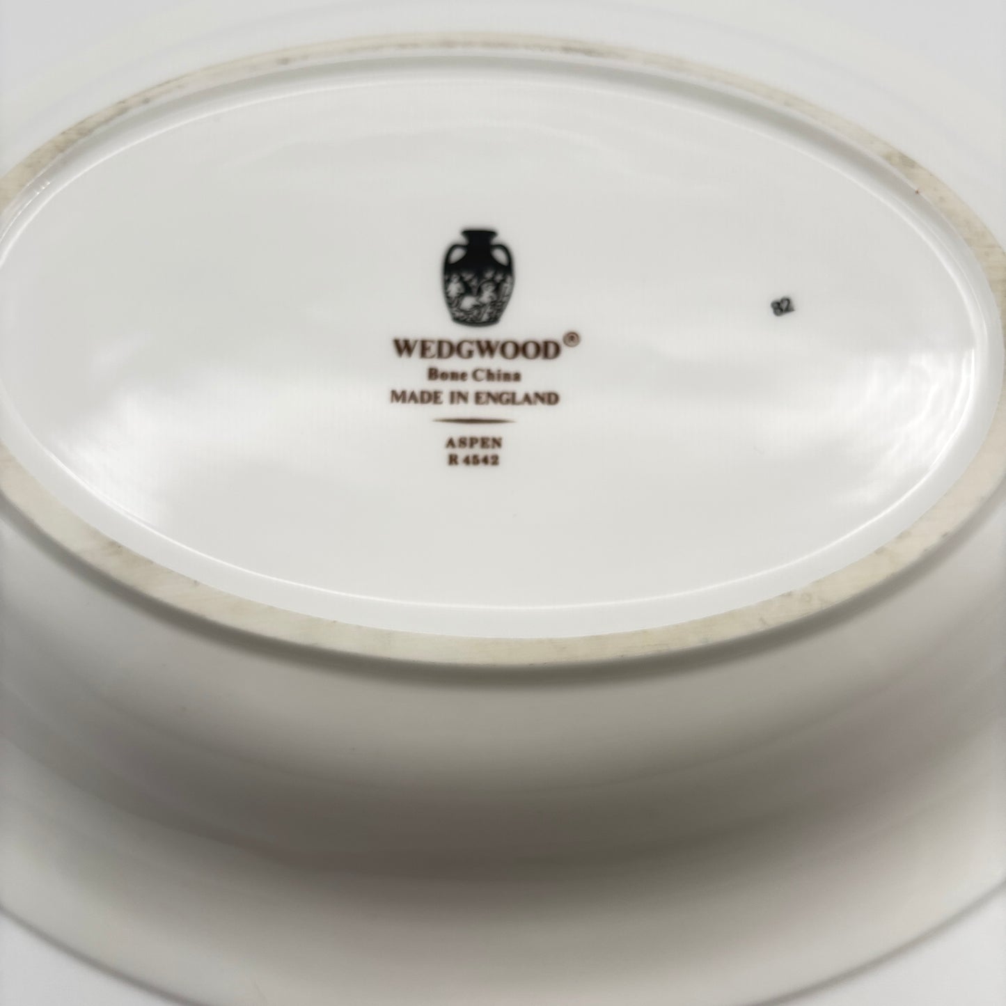 Wedgwood Aspen R4542 Oval Bowl Bone China – Made in England