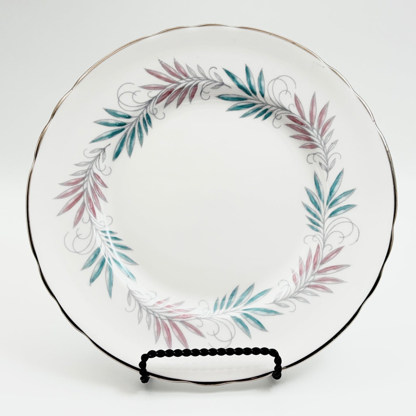 Tuscan Lyric 5-Piece Fine Bone China Dinnerware Set – A Collector’s Classic