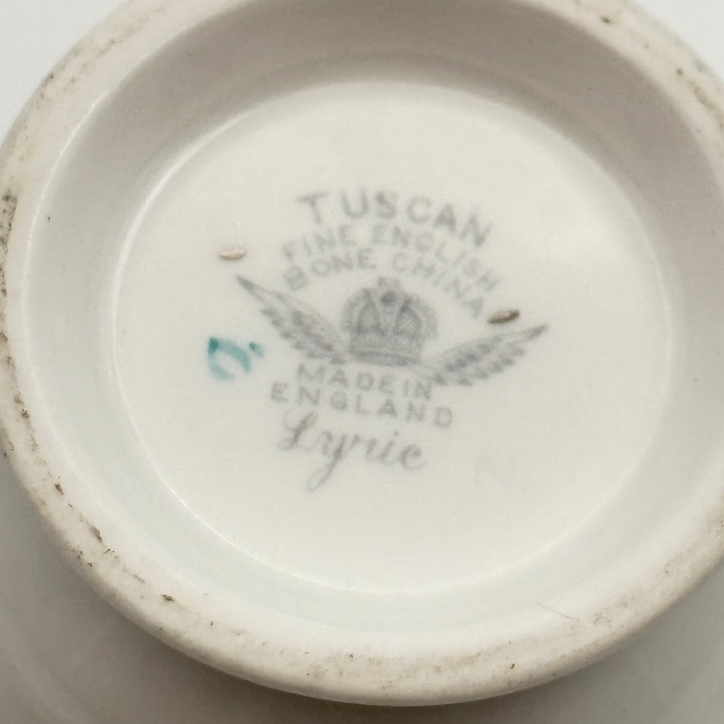 Tuscan Lyric Cream and Lidded Sugar Bowl Set Bone China Made In England