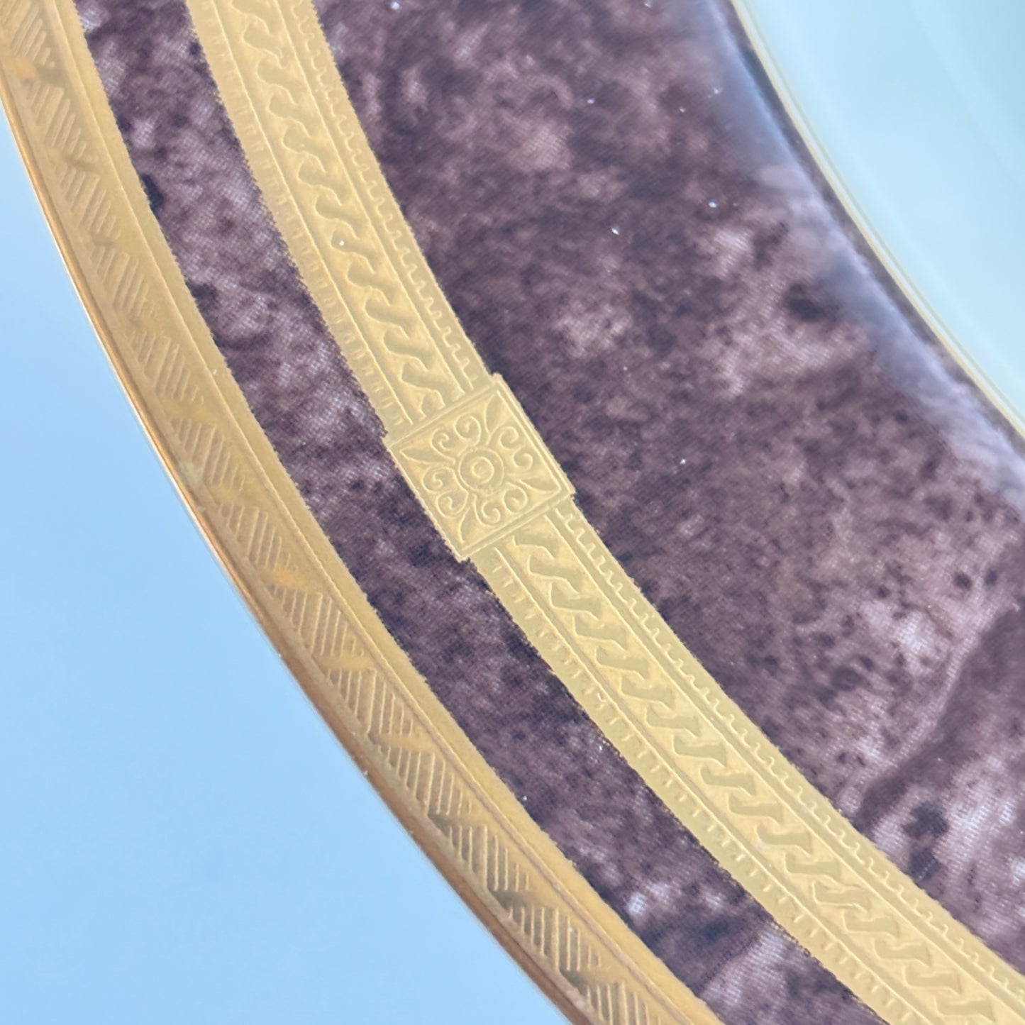 Mikasa Fine China L2222 Mahogany Florentine Rimmed Vegetable Bowl 10" Round Japan