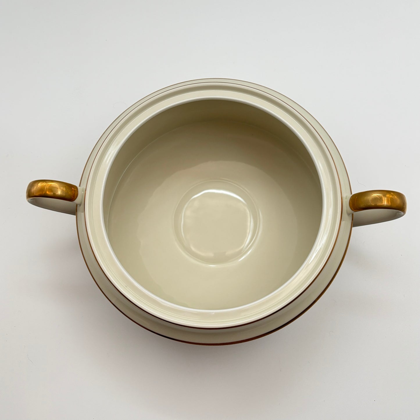 Mikasa Fine China L2222 Mahogany Round Covered Casserole Pot Japan 2.25 Qt