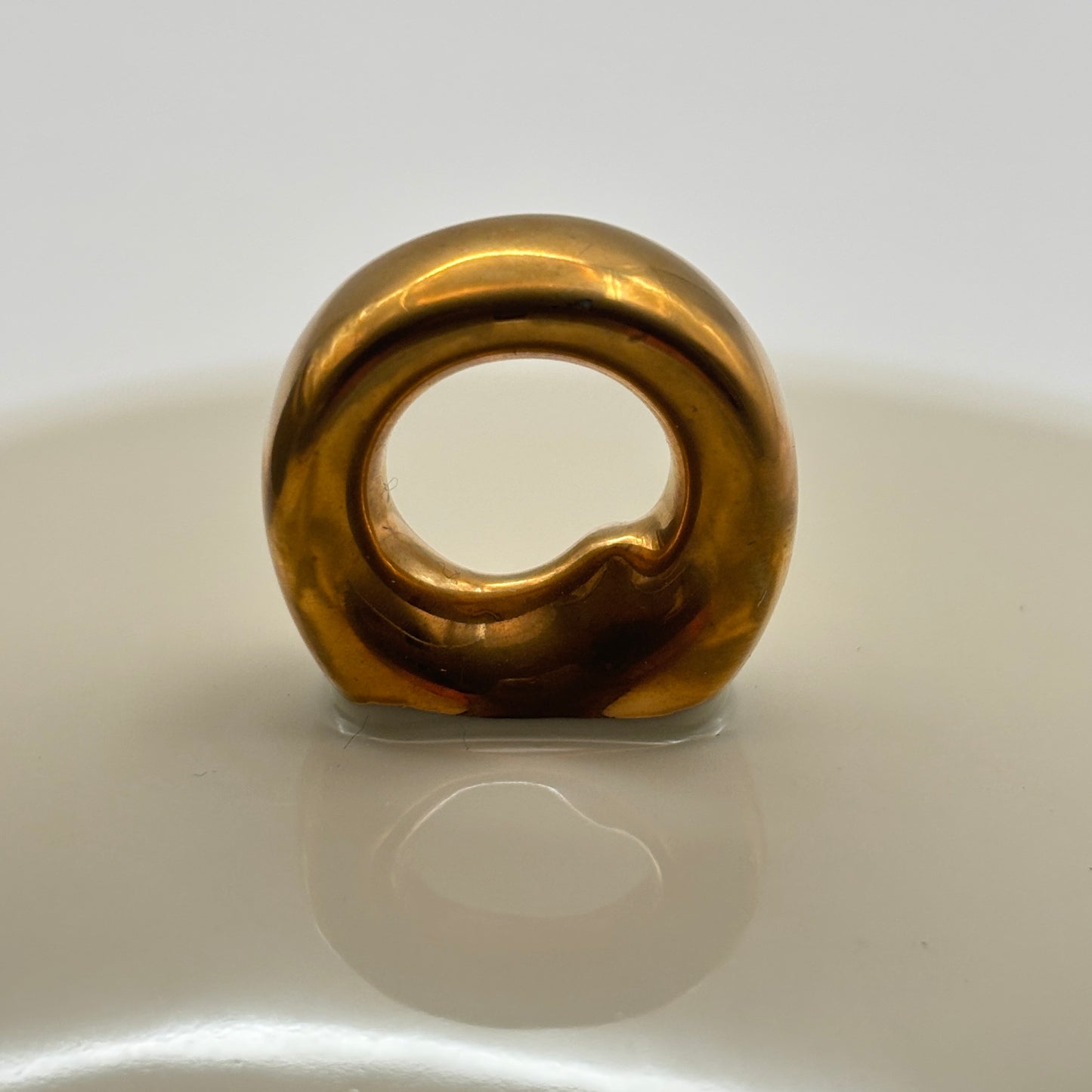 Mikasa Fine China L2222 Mahogany Round Covered Casserole Pot Japan 2.25 Qt